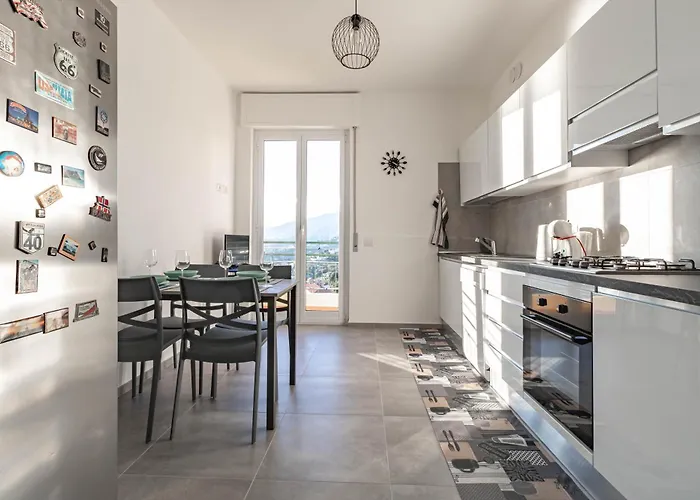 H11 Ca' Nico Vista Mare - Parcheggio San Remo